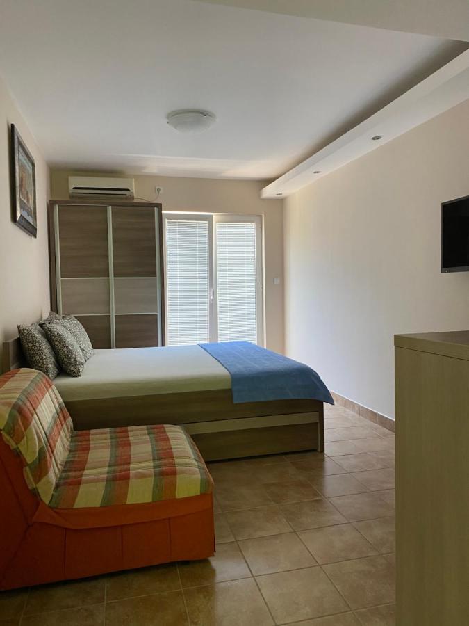 דוני מוריני Apartments Lalevic מראה חיצוני תמונה